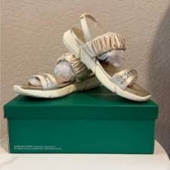 NIB- LAUREN LORRAINE ANNIE RUCHED SPORT SANDAL - Picture 1 of 4
